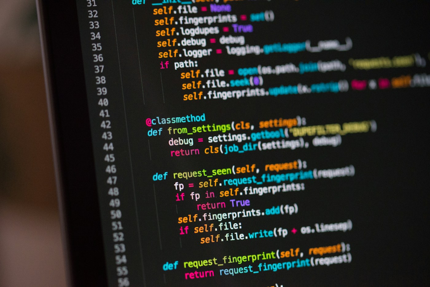 8 Engineering-Inspired Prompt Engineering Techniques (With Examples) 3 Code on a computer screen, illustrating structured instructions and prompt organization